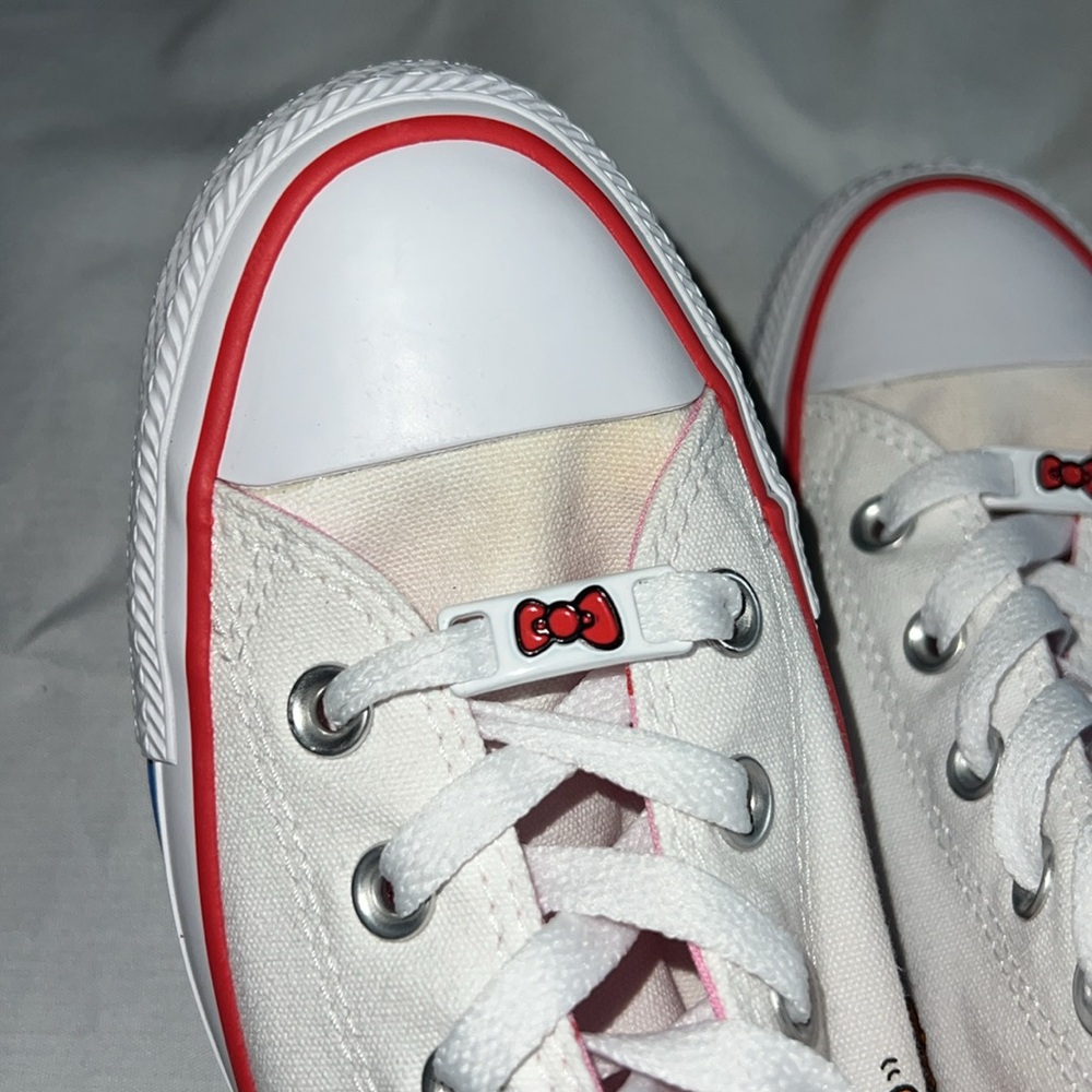 NWOT Converse Chuck Taylor All Star HI Hello Kitty® Friends Sneaker-White - Picture 15 of 16